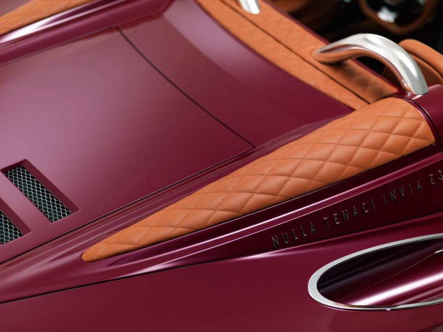 Детали экстерьера Spyker B6 Venator Spyder Concept 2013 года  (фото 10 из 20)